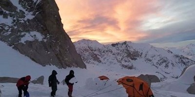 گزارش نخستین صعود زمستانی برج تورنادو
